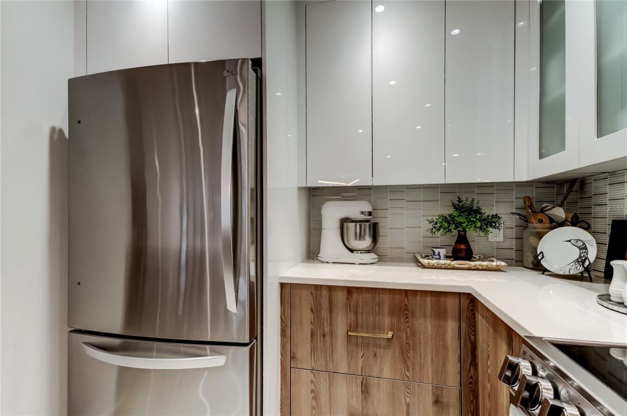 301 2nd Street N, Unit 10, Saint Petersburg, FL 33701 Photo