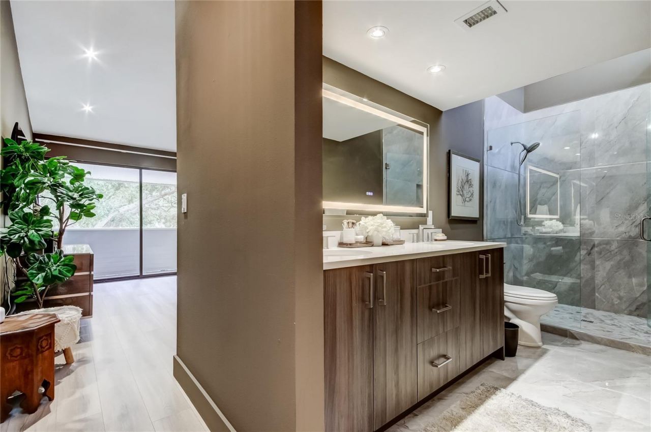 301 2nd Street N, Unit 10, Saint Petersburg, FL 33701 Photo