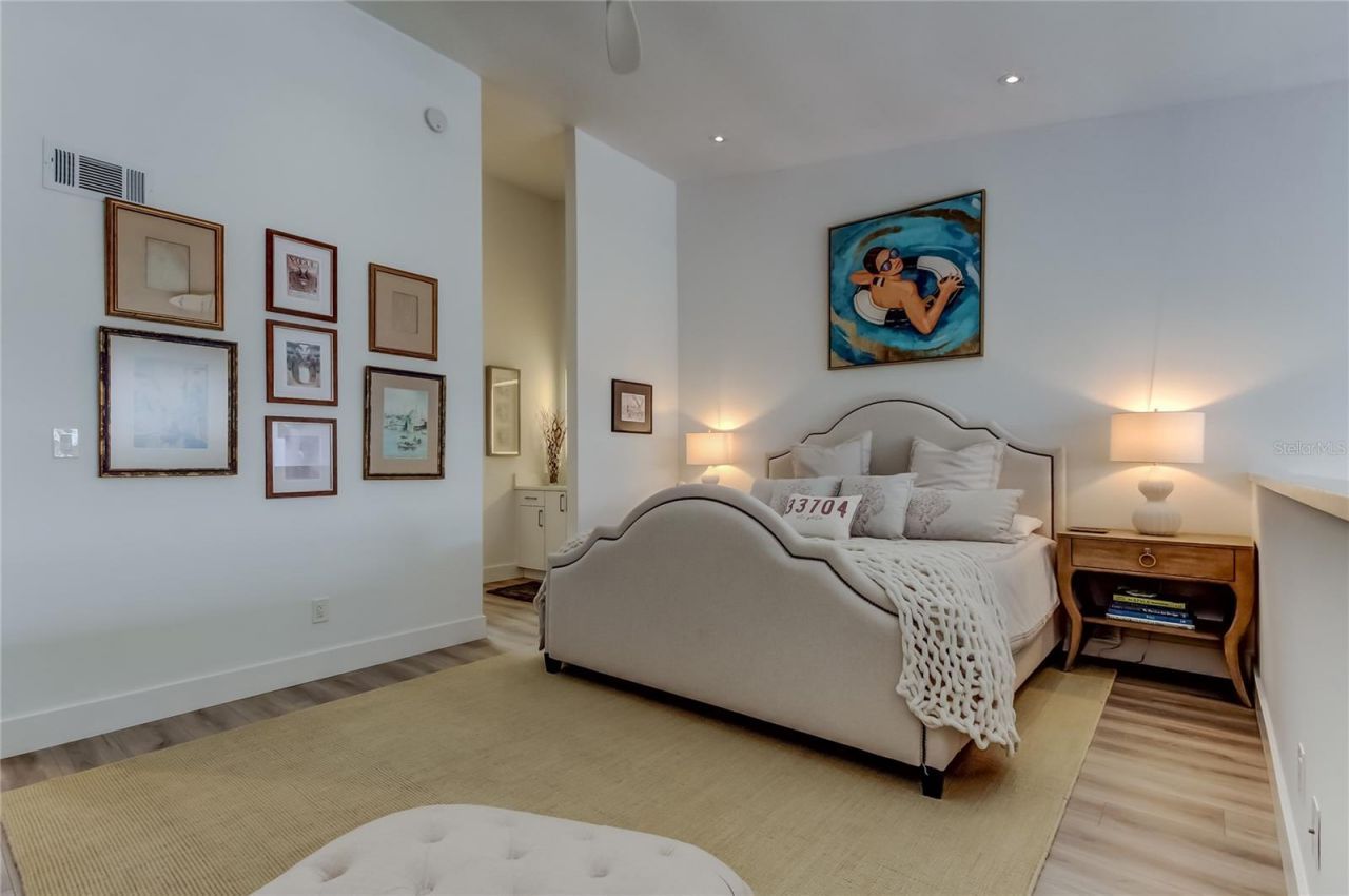 301 2nd Street N, Unit 10, Saint Petersburg, FL 33701 Photo