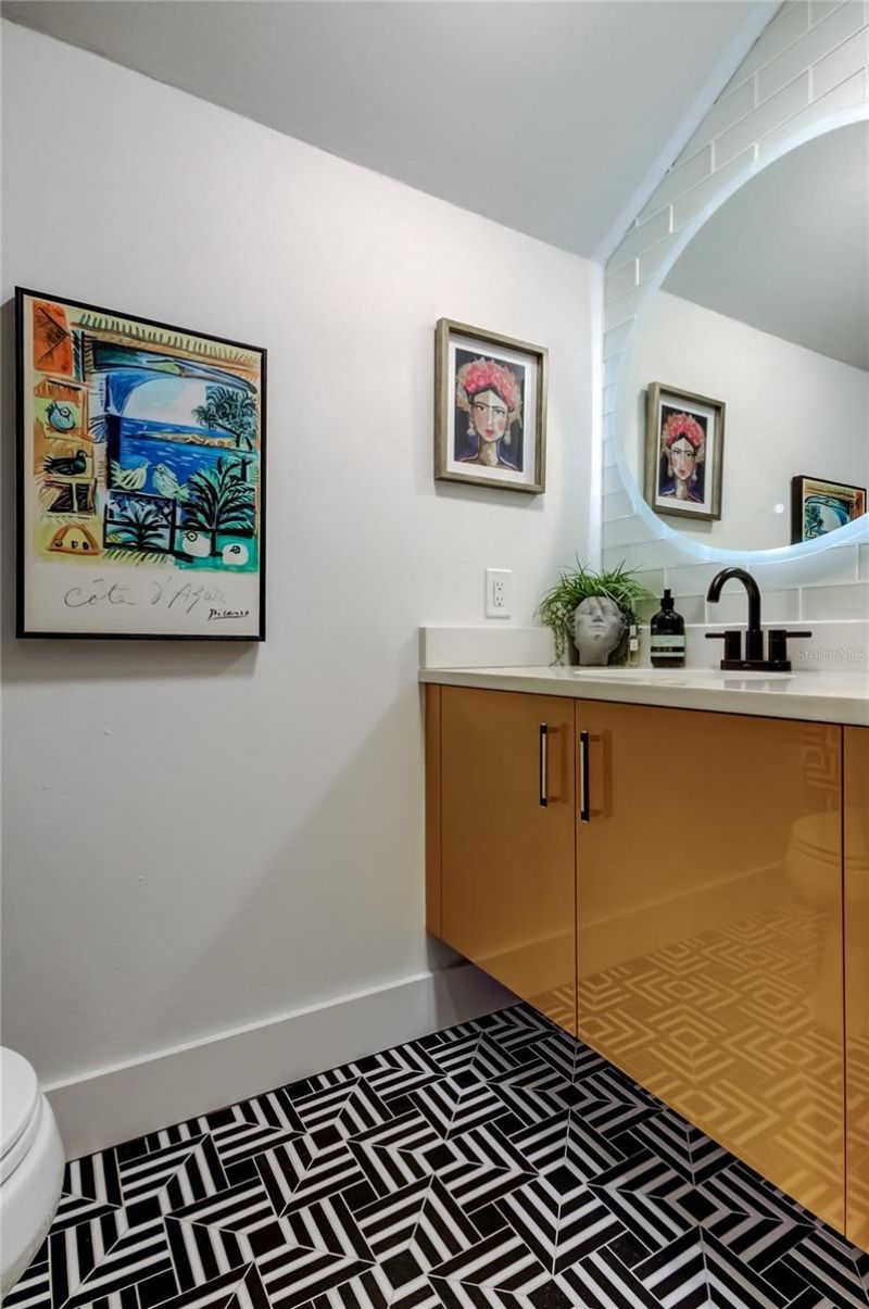 301 2nd Street N, Unit 10, Saint Petersburg, FL 33701 Photo