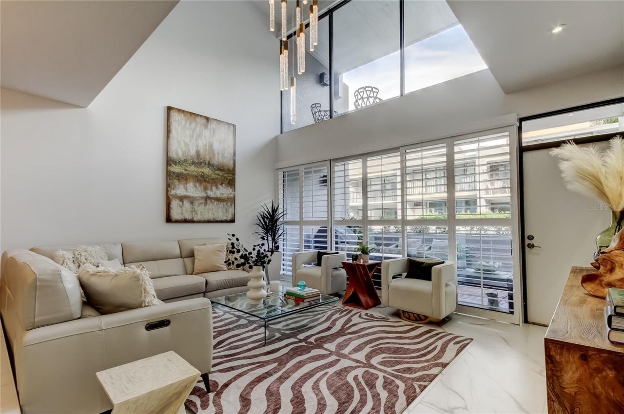 301 2nd Street N, Unit 10, Saint Petersburg, FL 33701 Photo