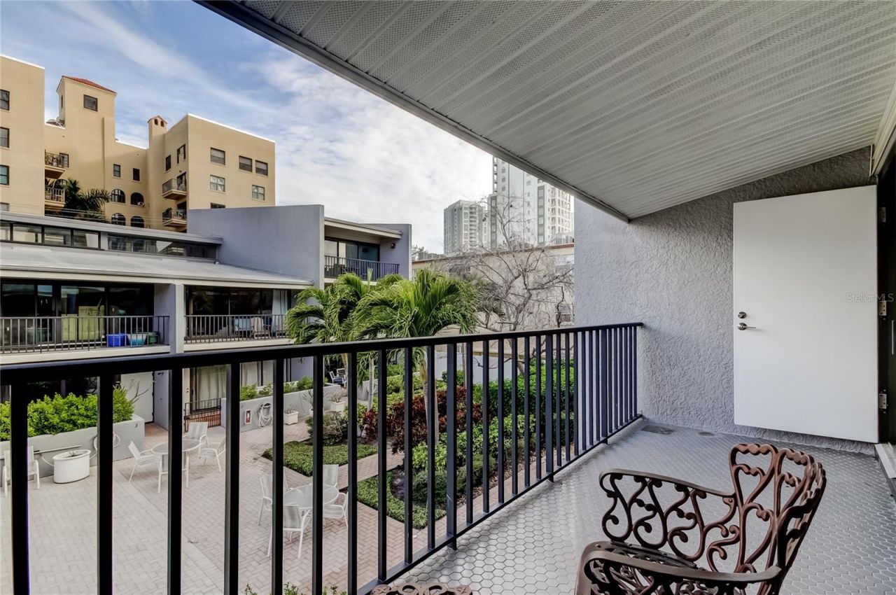 301 2nd Street N, Unit 10, Saint Petersburg, FL 33701 Photo