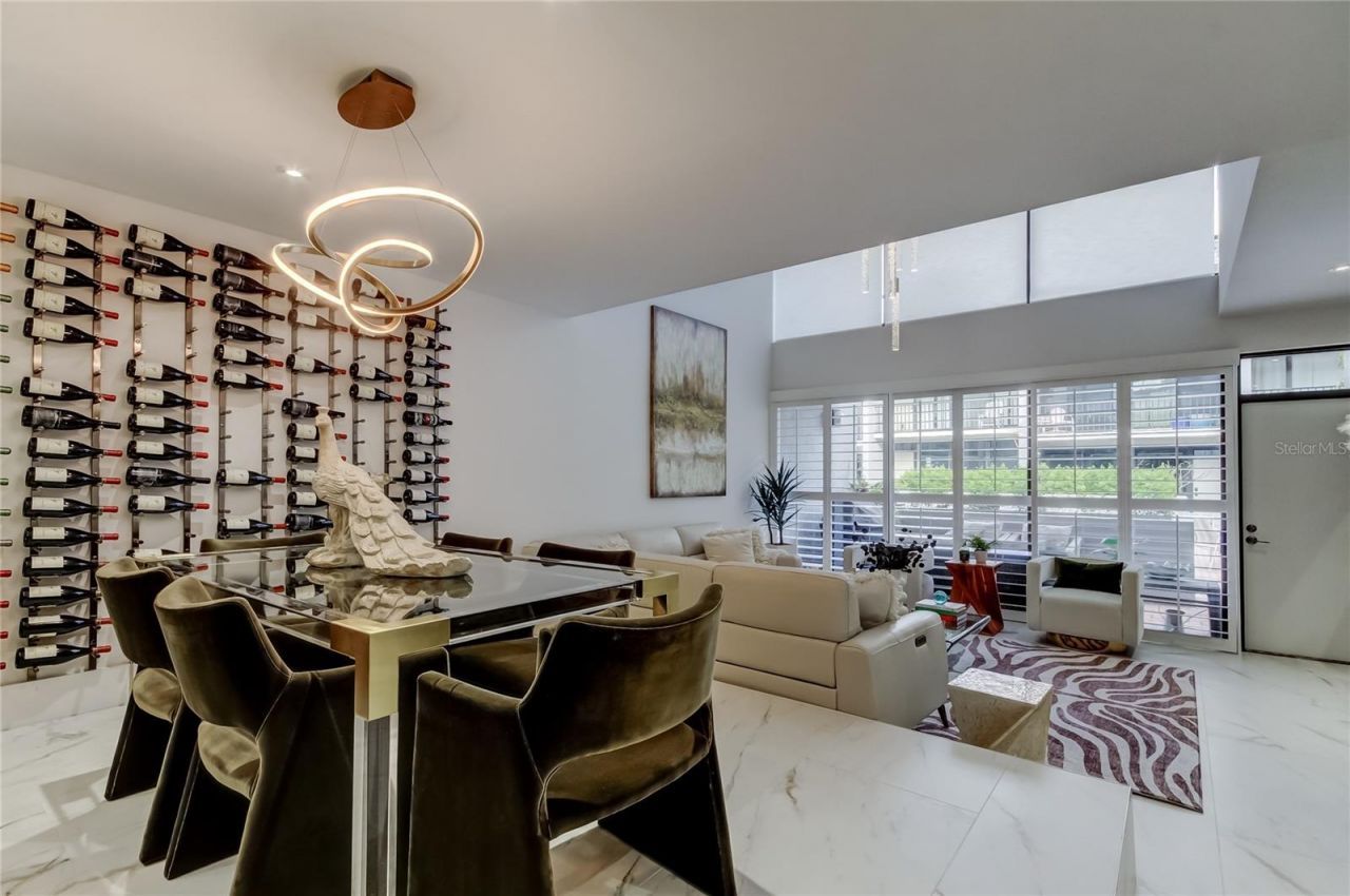 301 2nd Street N, Unit 10, Saint Petersburg, FL 33701 Photo