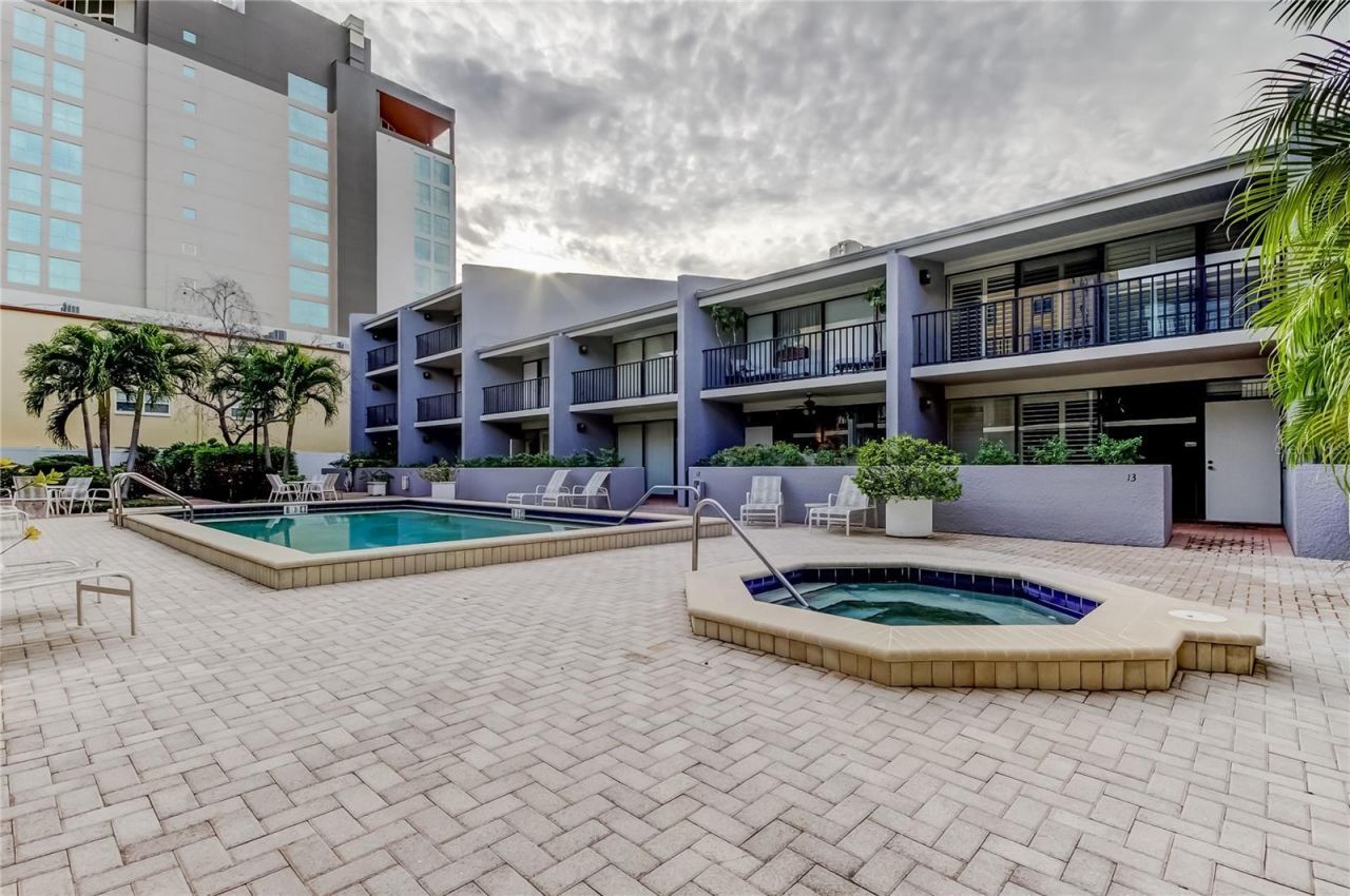 301 2nd Street N, Unit 10, Saint Petersburg, FL 33701 Photo