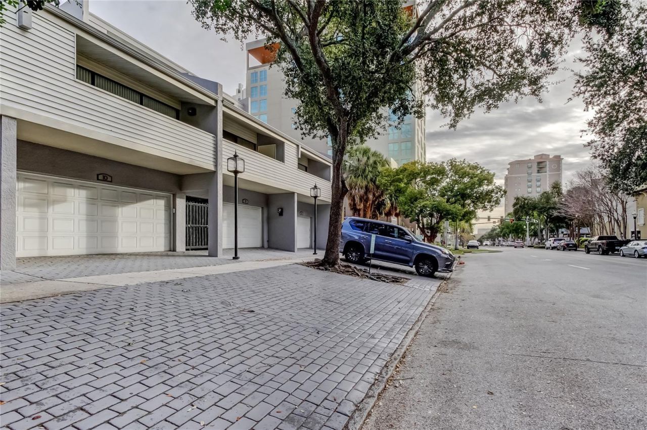301 2nd Street N, Unit 10, Saint Petersburg, FL 33701 Photo