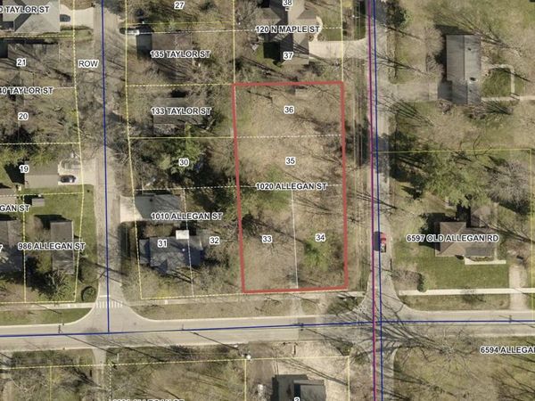 1020 Allegan Street, Saugatuck, MI 49453