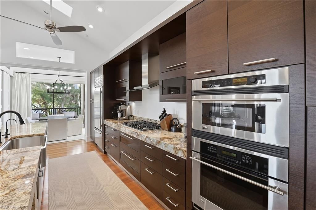 340 12th Ave S, Unit 6, Naples, FL 34102 Photo