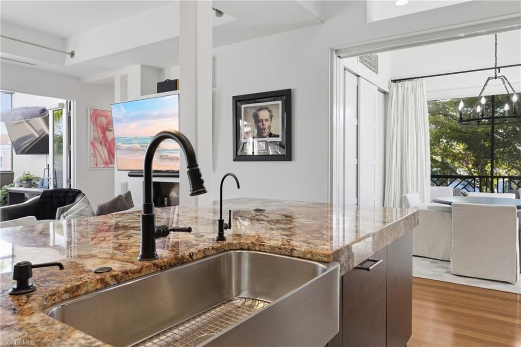 340 12th Ave S, Unit 6, Naples, FL 34102 Photo