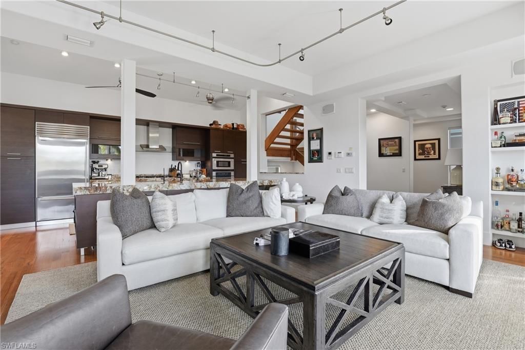 340 12th Ave S, Unit 6, Naples, FL 34102 Photo