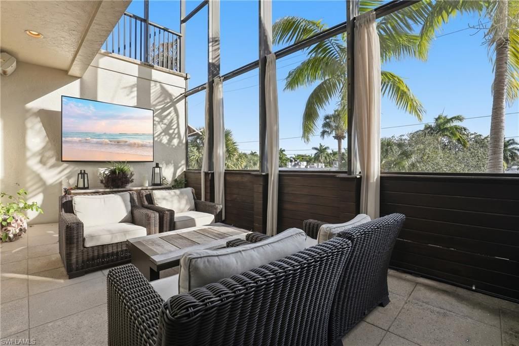 340 12th Ave S, Unit 6, Naples, FL 34102 Photo