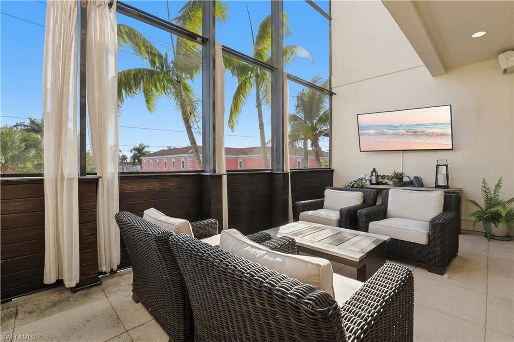 340 12th Ave S, Unit 6, Naples, FL 34102 Photo