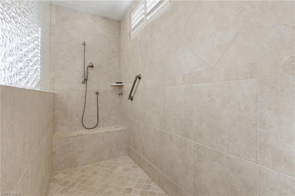340 12th Ave S, Unit 6, Naples, FL 34102 Photo