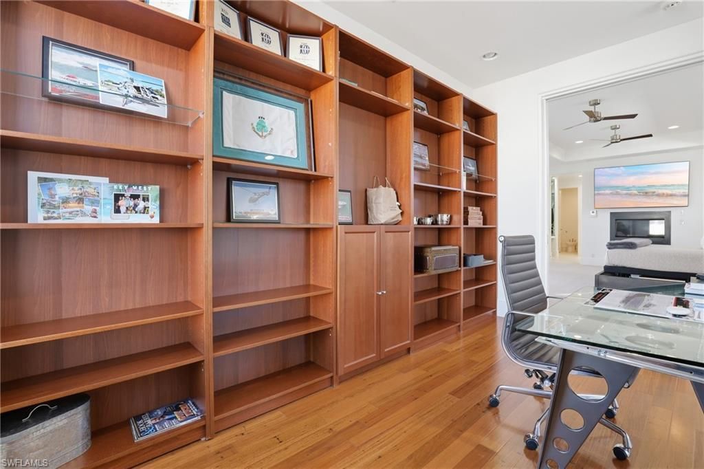 340 12th Ave S, Unit 6, Naples, FL 34102 Photo