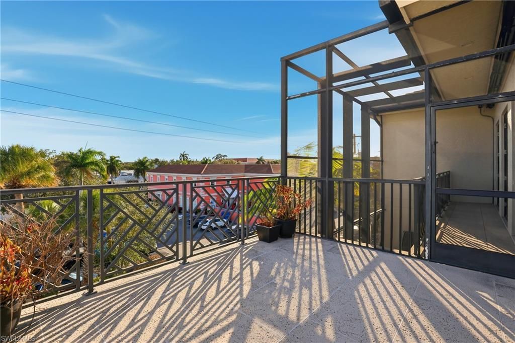 340 12th Ave S, Unit 6, Naples, FL 34102 Photo