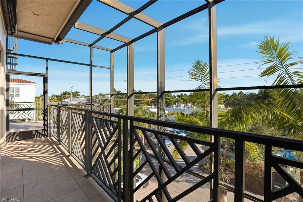 340 12th Ave S, Unit 6, Naples, FL 34102 Photo