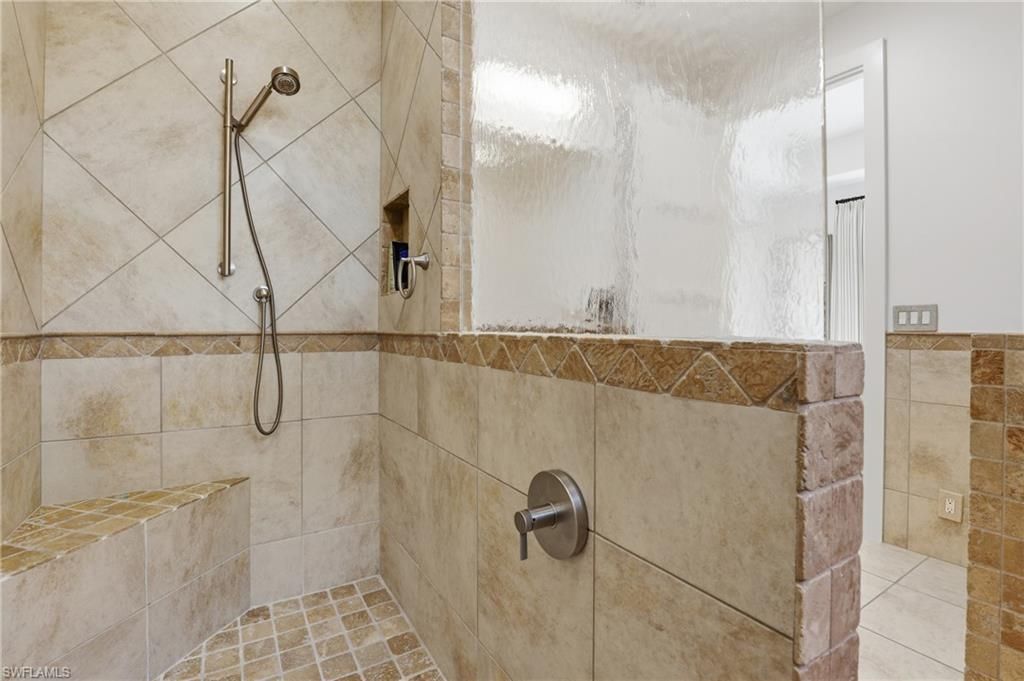 340 12th Ave S, Unit 6, Naples, FL 34102 Photo