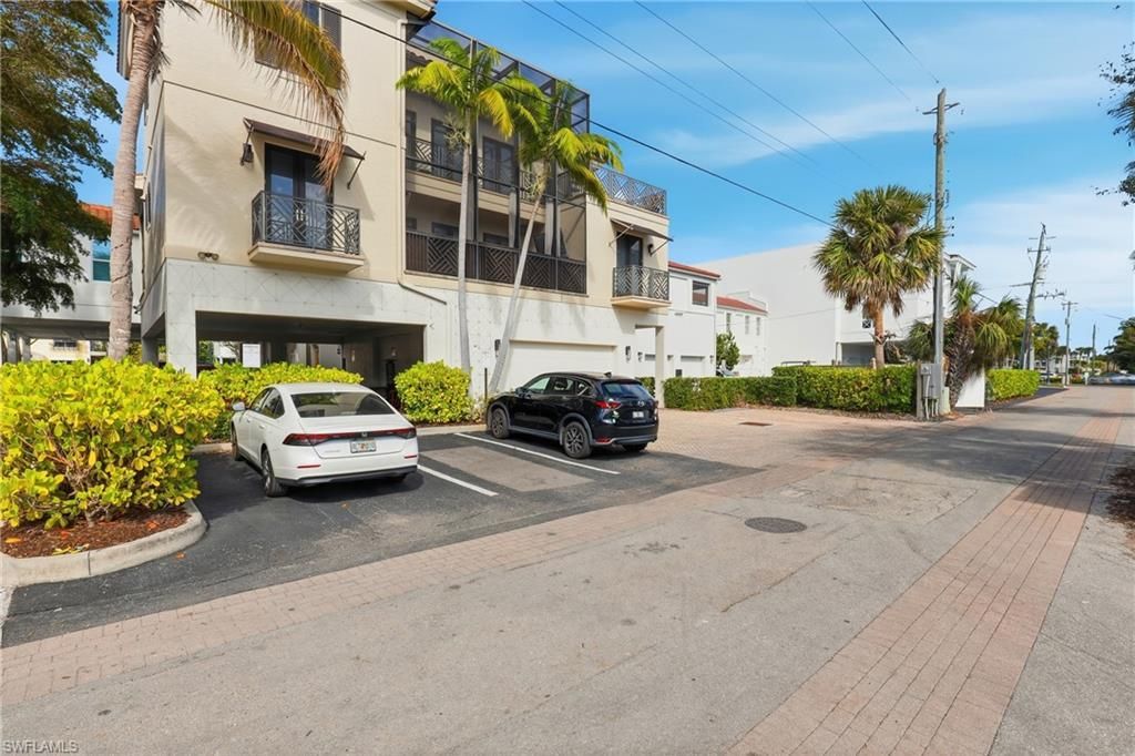 340 12th Ave S, Unit 6, Naples, FL 34102 Photo