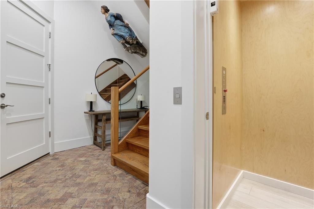 340 12th Ave S, Unit 6, Naples, FL 34102 Photo