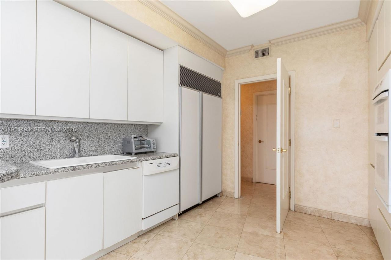 9601 Collins Ave , Unit 507, Bal Harbour, FL 33154 Photo