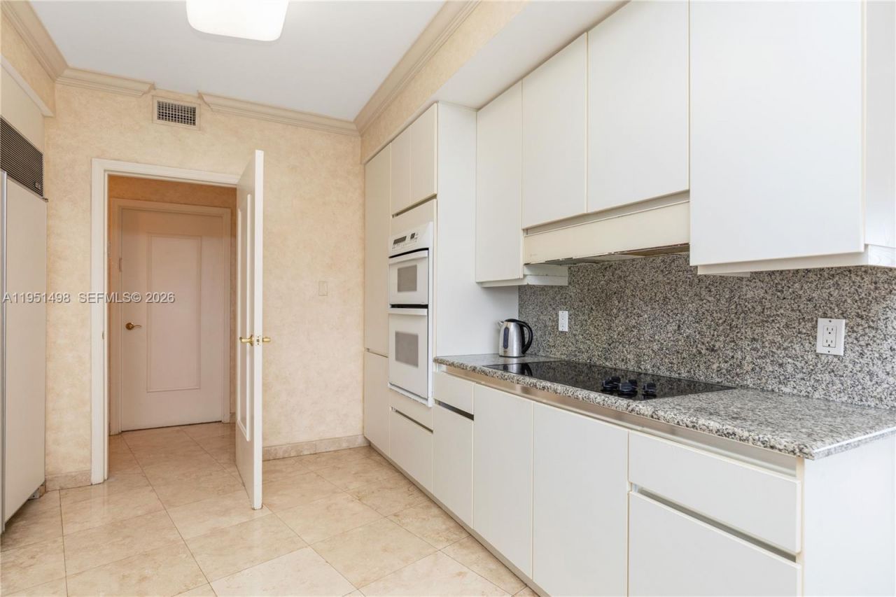 9601 Collins Ave , Unit 507, Bal Harbour, FL 33154 Photo