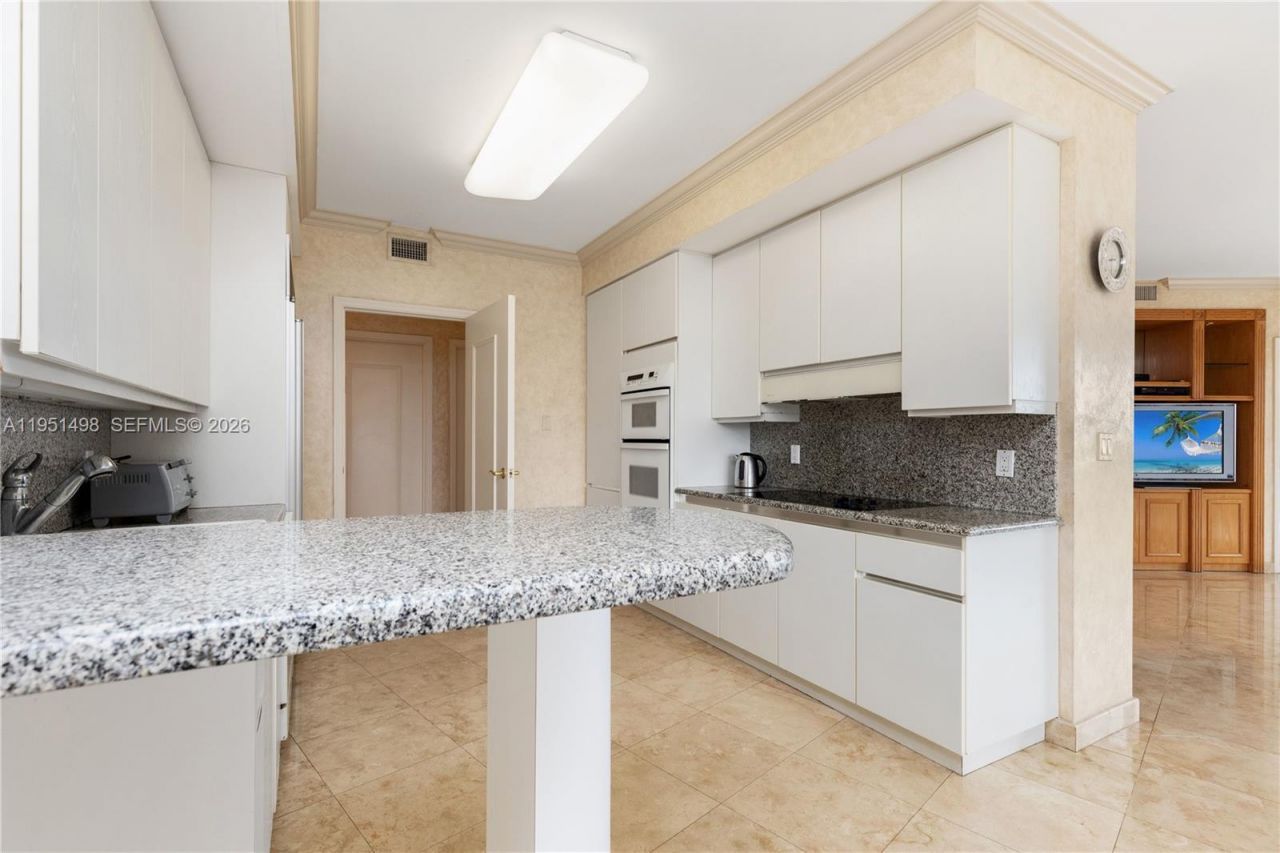 9601 Collins Ave , Unit 507, Bal Harbour, FL 33154 Photo