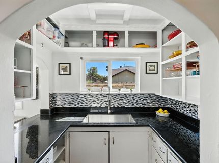 4037 42nd St, Sacramento, CA 95820 Photo