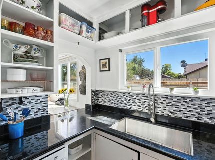 4037 42nd St, Sacramento, CA 95820 Photo