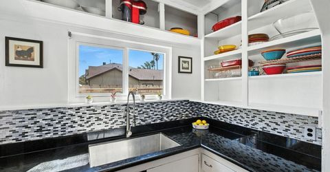 4037 42nd St, Sacramento, CA 95820 Photo