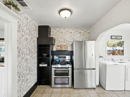 4037 42nd St, Sacramento, CA 95820 Photo