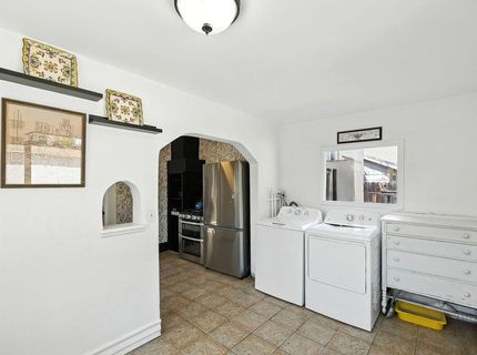 4037 42nd St, Sacramento, CA 95820 Photo