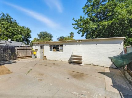 4037 42nd St, Sacramento, CA 95820 Photo