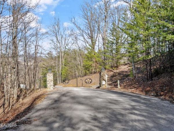 117 Indian Ridge Drive, Tellico Plains, TN 37385