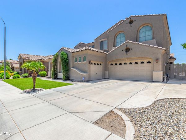 2453 E EBONY Drive, Chandler, AZ 85286