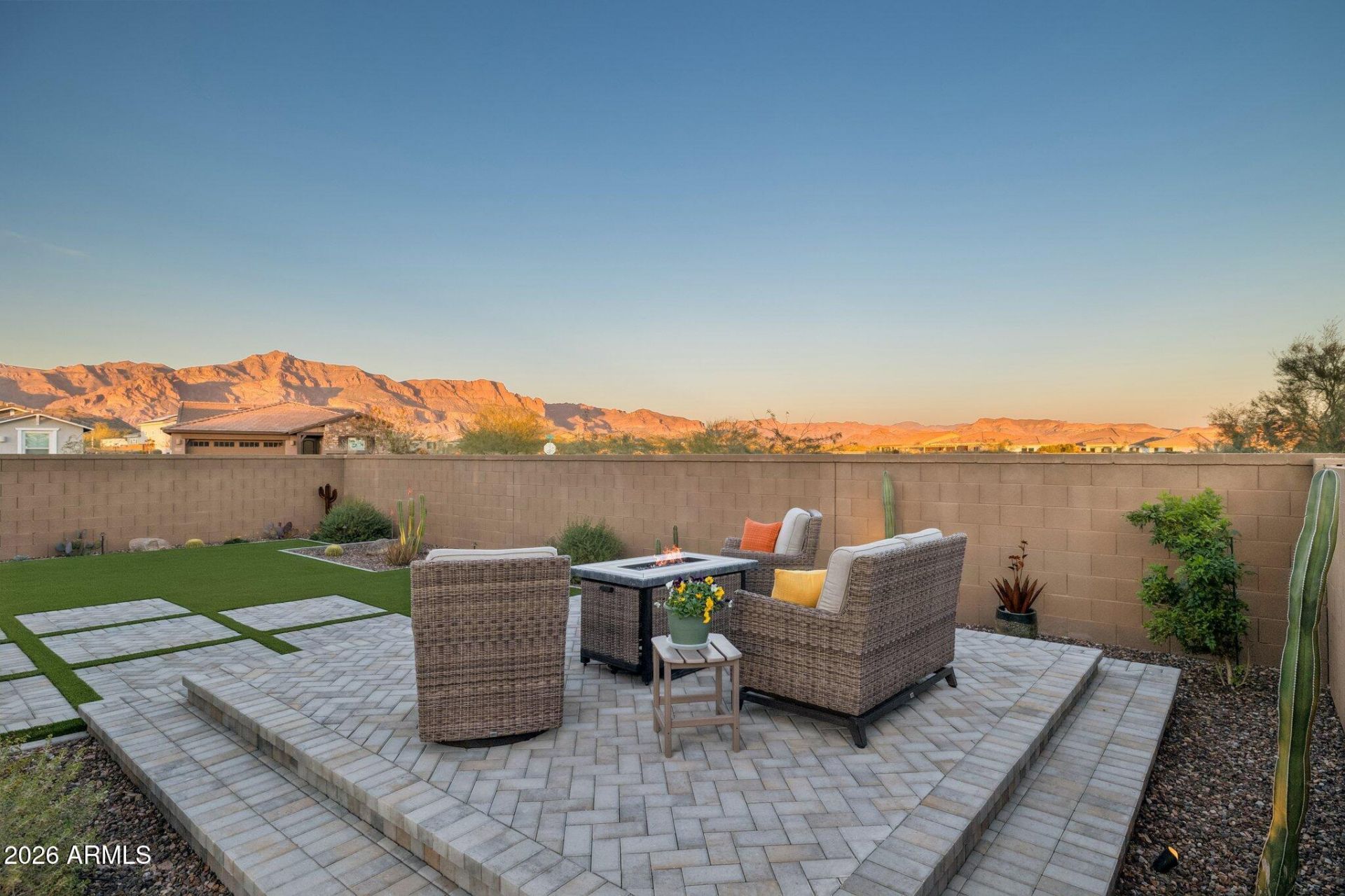 7227 S Sandal Road, Gold Canyon, AZ 85118 Main Photo