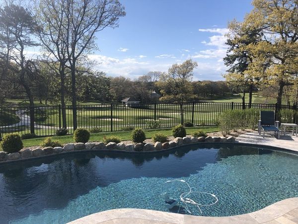 101 Greensward Rd, Mashpee, MA 02649