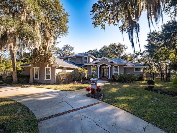 707 Standish Dr, St Augustine, FL 32086