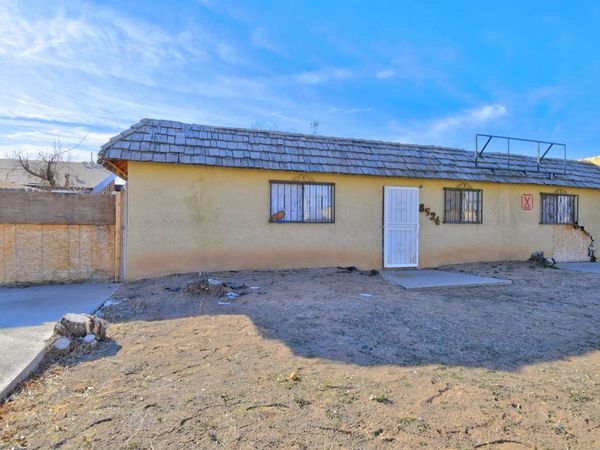 8524 Trumbull Avenue SE, Albuquerque, NM 87108