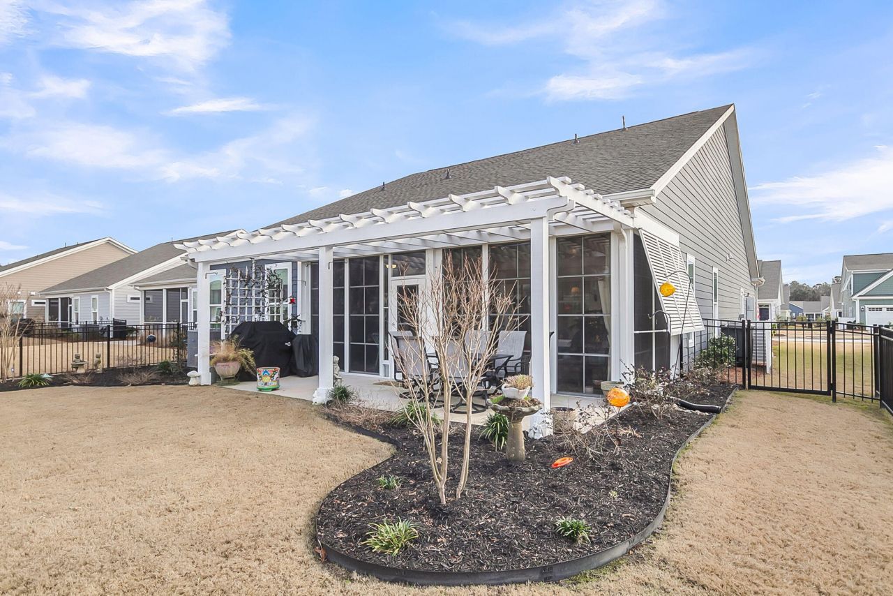 5004 Song Sparrow Way Photo 38