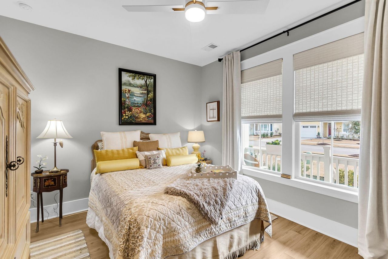 5004 Song Sparrow Way Photo 6