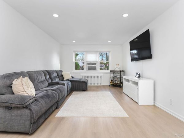 450 Pelham Road, Unit 1C, New Rochelle, NY 10805