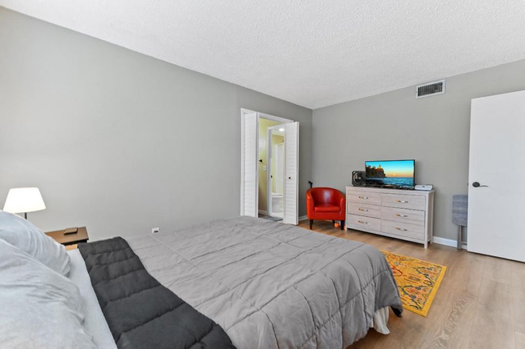 198 Lake Frances Drive, West Palm Beach, FL 33411 Photo