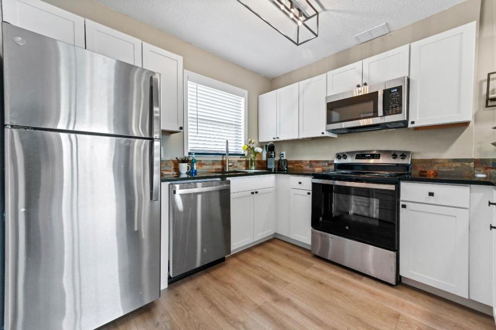 198 Lake Frances Drive, West Palm Beach, FL 33411 Photo