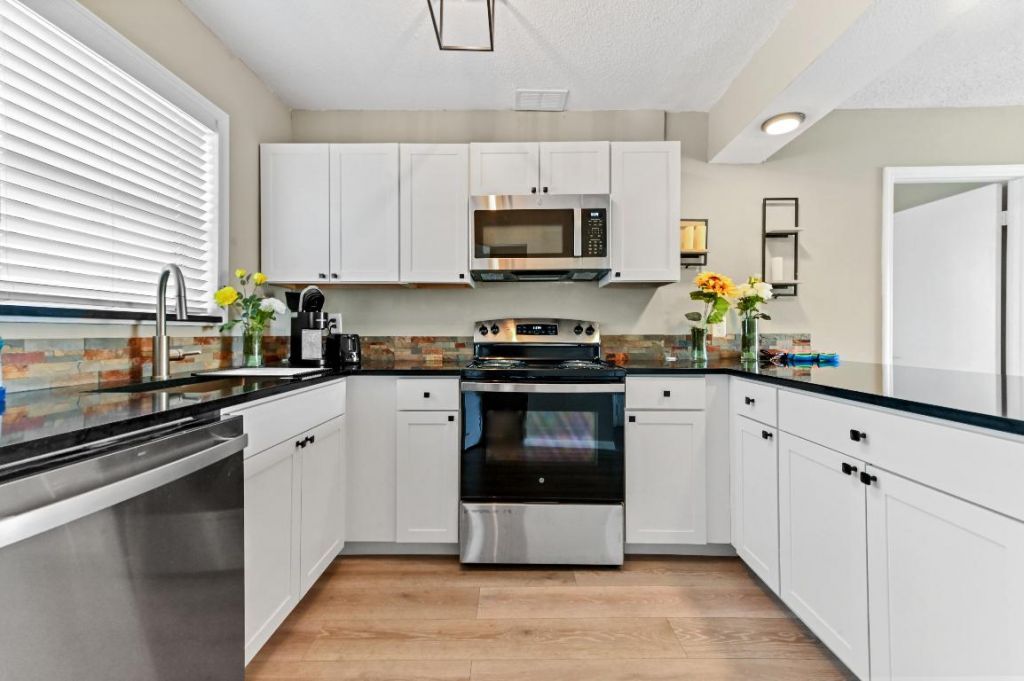 198 Lake Frances Drive, West Palm Beach, FL 33411 Photo