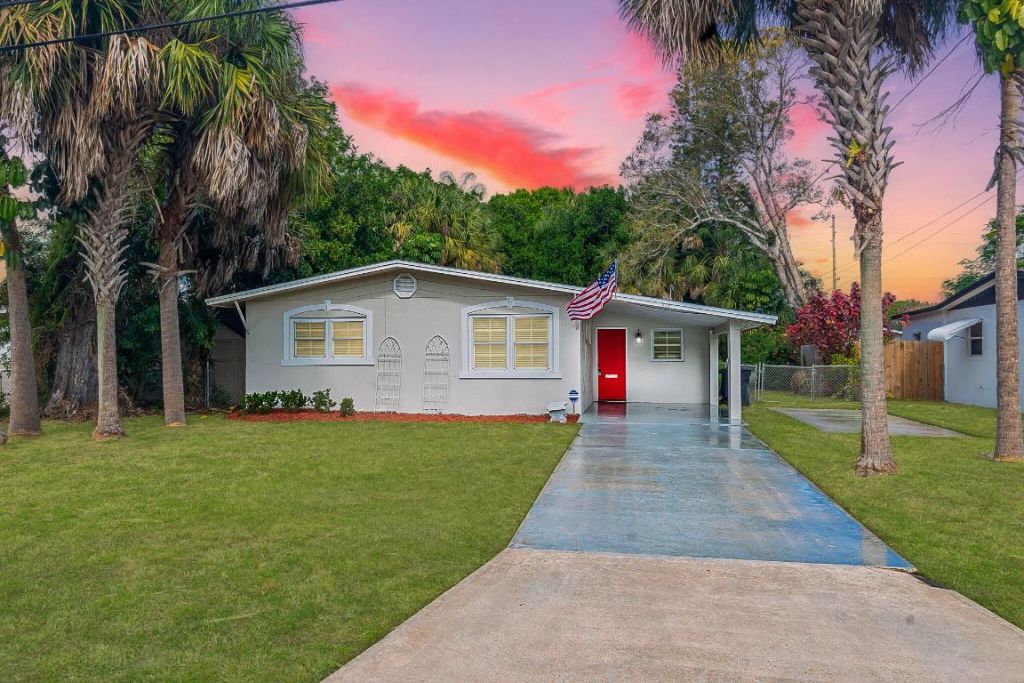 602 Azalea Avenue, Fort Pierce, FL 34982 Photo