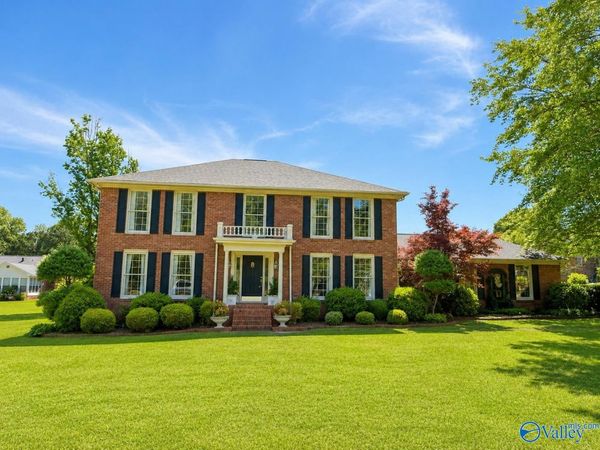 109 Red Barn Road, Rainbow City, AL 35906