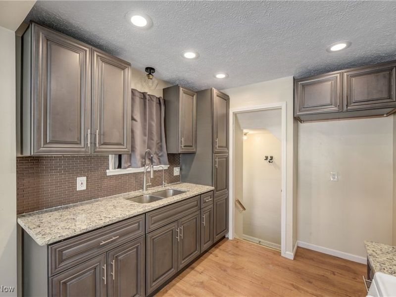 6013 Northcliff Avenue, Cleveland, OH 44144 Photo 10