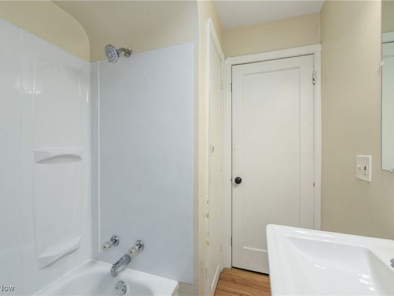 6013 Northcliff Avenue, Cleveland, OH 44144 Photo 22