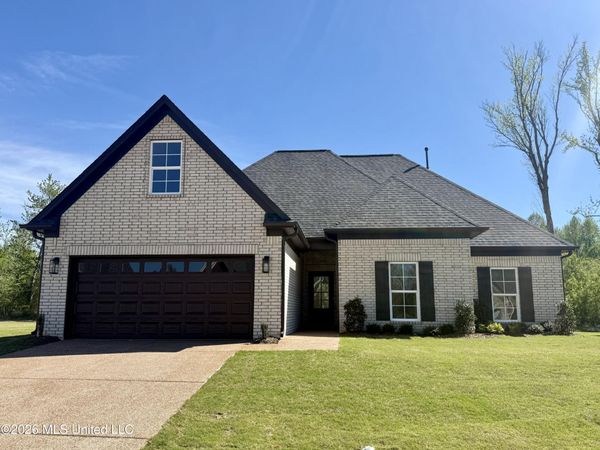 1065 Great Glen Drive, Southaven, MS 38671