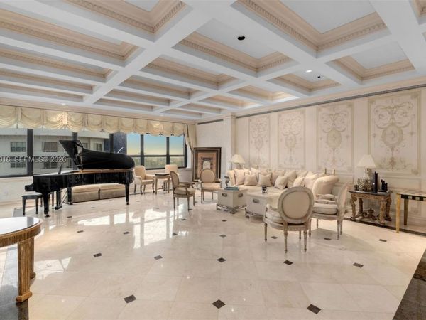5225 Collins Ave, Unit PH8, Miami Beach, FL 33140