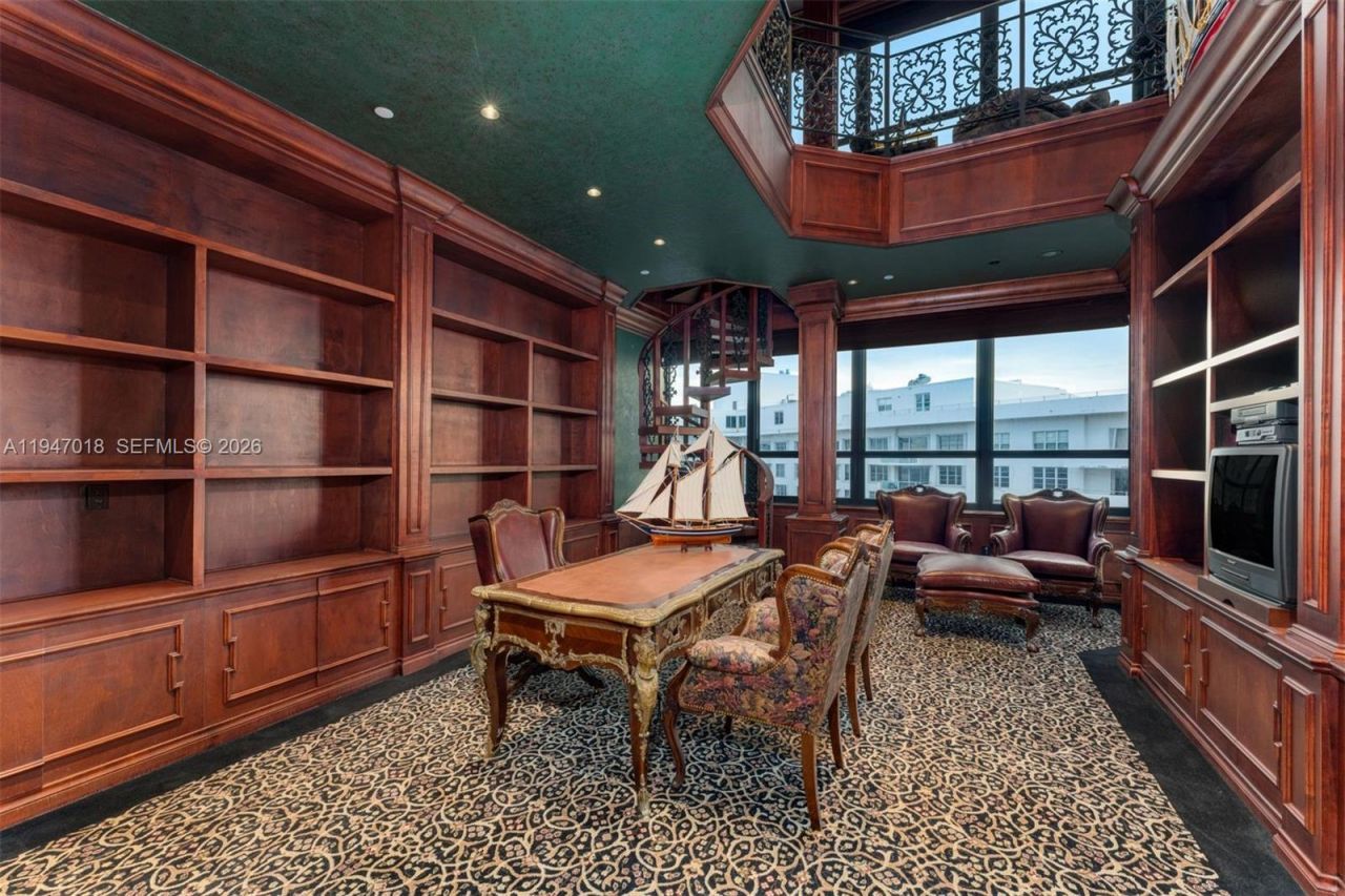 5225 Collins Ave , Unit PH8, Miami Beach, FL 33140 Photo